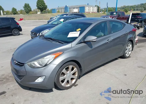2013 Hyundai Elantra Limited z USA, uszkodzony, nr VIN 5NPDH4AE7DH420097